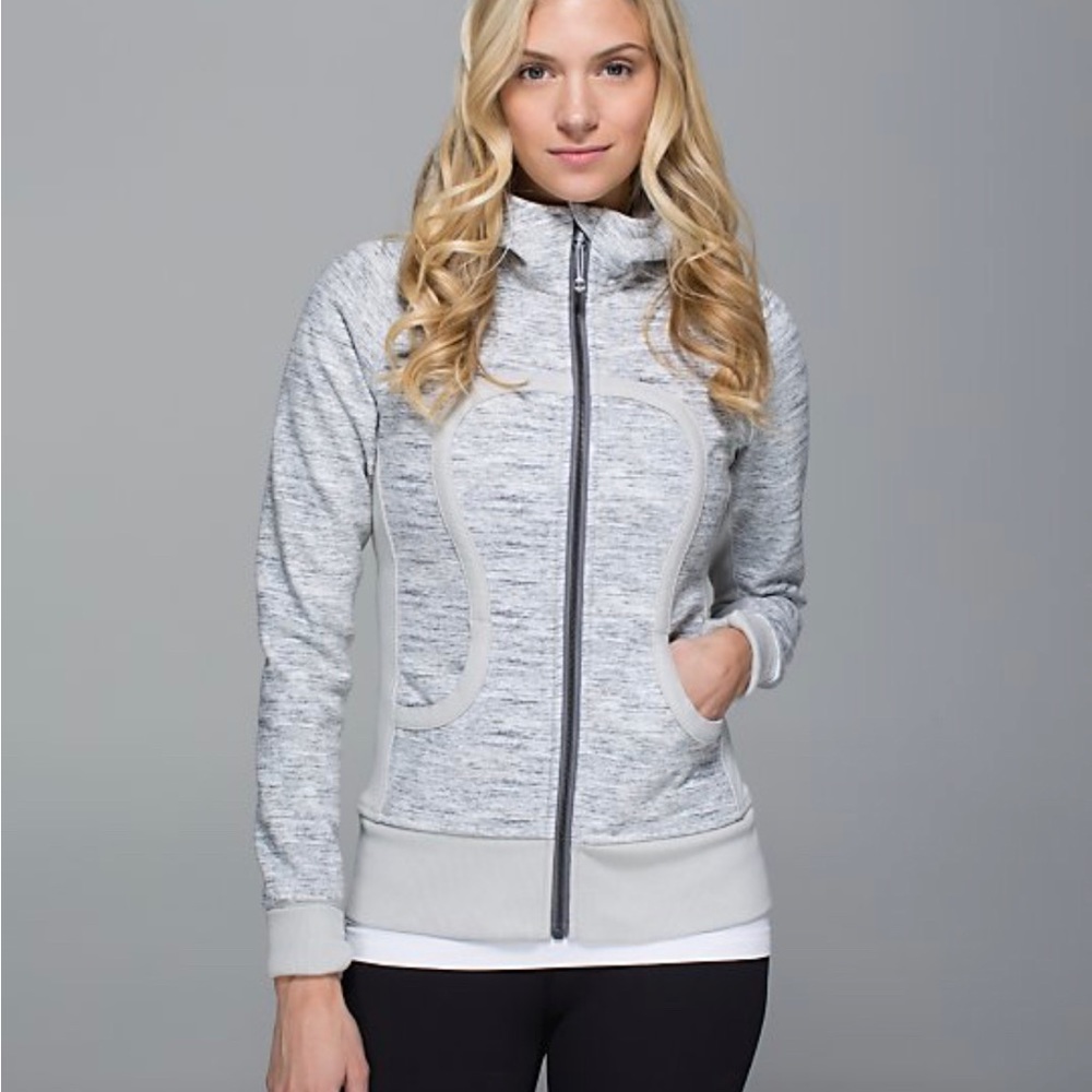 Lululemon scuba oki print silver spoon 6